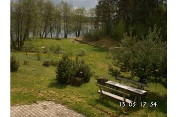 Litwa Privát Paveisiejai, Zewnątrz